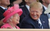 Trump, la stima per Elisabetta: l'ultimo ritratto della regina nel salone di Mar a Lago Trump, la stima per Elisabetta: l'ultimo ritratto della regina nel salone di Mar a Lago