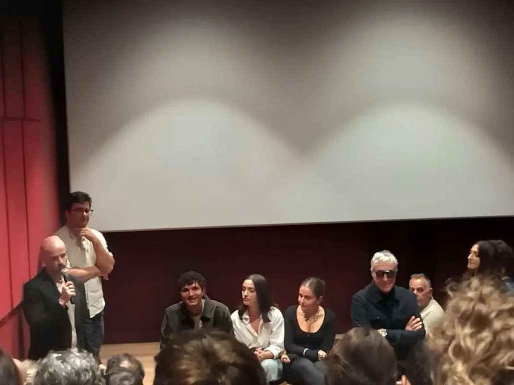Napoli a cosce aperte