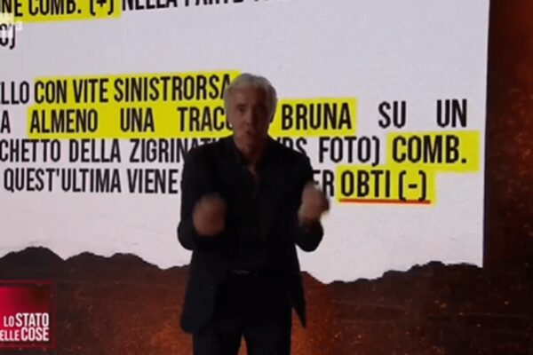 Garlasco, scontro in tv tra Giletti e il consulente della famiglia Poggi: "Sono deficiente io?". "Si, lo è" Garlasco, scontro in tv tra Giletti e il consulente della famiglia Poggi: "Sono deficiente io?". "Si, lo è"