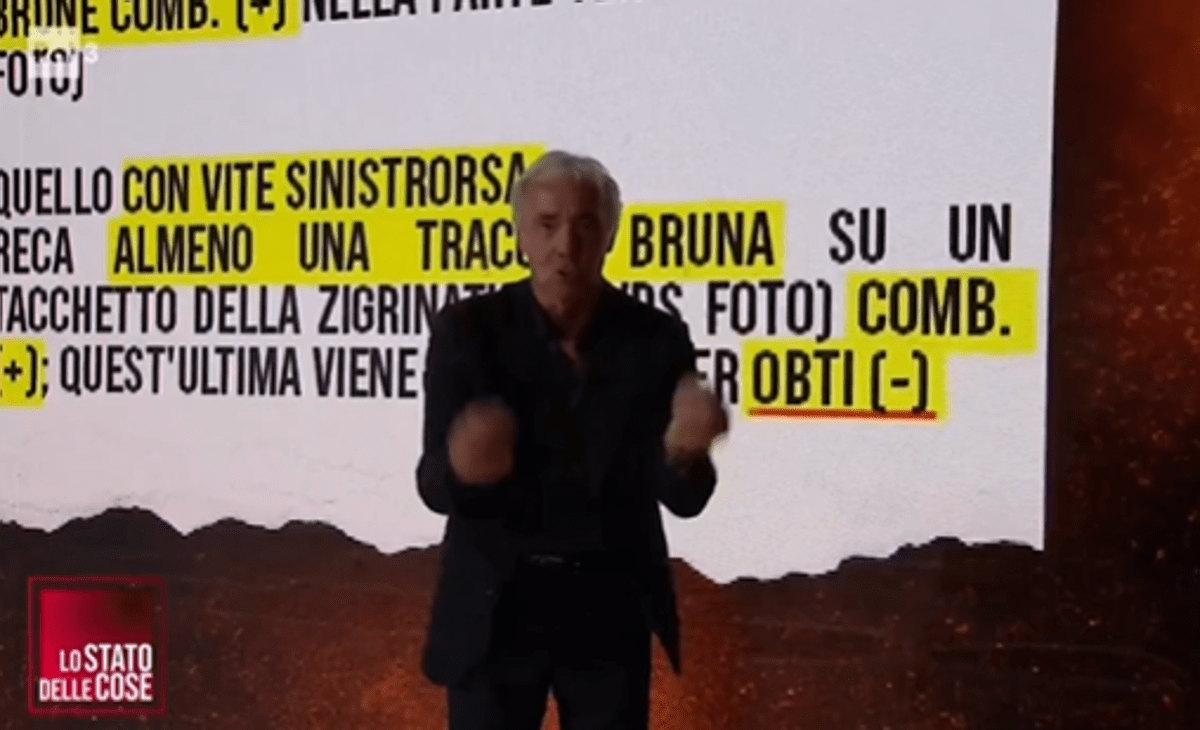 Garlasco, scontro in tv tra Giletti e il consulente della famiglia Poggi: "Sono deficiente io?". "Si, lo è" Garlasco, scontro in tv tra Giletti e il consulente della famiglia Poggi: "Sono deficiente io?". "Si, lo è"