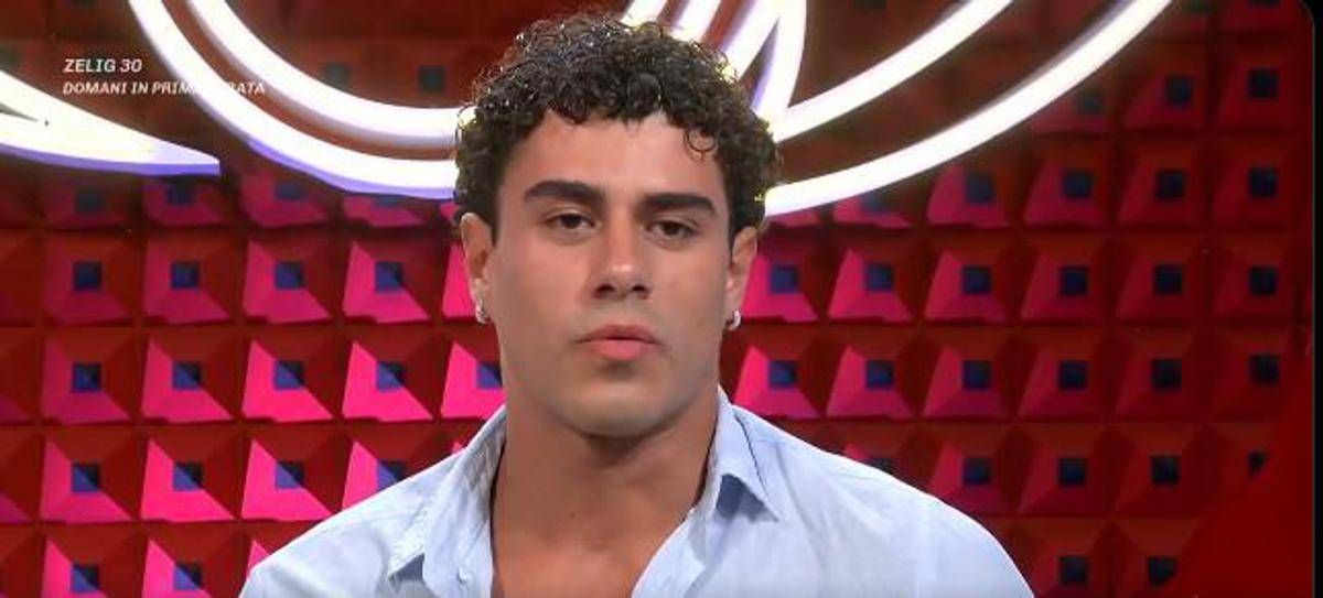 Gf Vip, Roncaccia contro ex fidanzato di Piera: "Gian Marco non è un uomo" Gf Vip, Roncaccia contro ex fidanzato di Piera: "Gian Marco non è un uomo"
