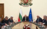 Guerra Russia-Ucraina, la Bulgaria: "Due navi colpite da droni nel Mar Nero, una è affondata. Inaccettabile" Guerra Russia-Ucraina, la Bulgaria: "Due navi colpite da droni nel Mar Nero, una è affondata. Inaccettabile"