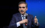 Mps, Lovaglio: "Sorpresi da cambio rotta Intesa Sp, era favorevole a fusione con Mediobanca" Mps, Lovaglio: "Sorpresi da cambio rotta Intesa Sp, era favorevole a fusione con Mediobanca"