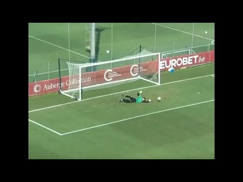 Roma, Svilar k.o. e un mese di stop: il video dell'infortunio