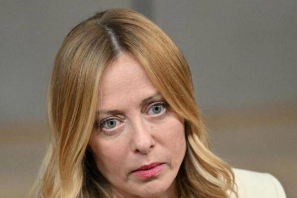 Ucraina, Meloni: "La sostengo anche per l'Italia e perché altri scenari più spaventosi"